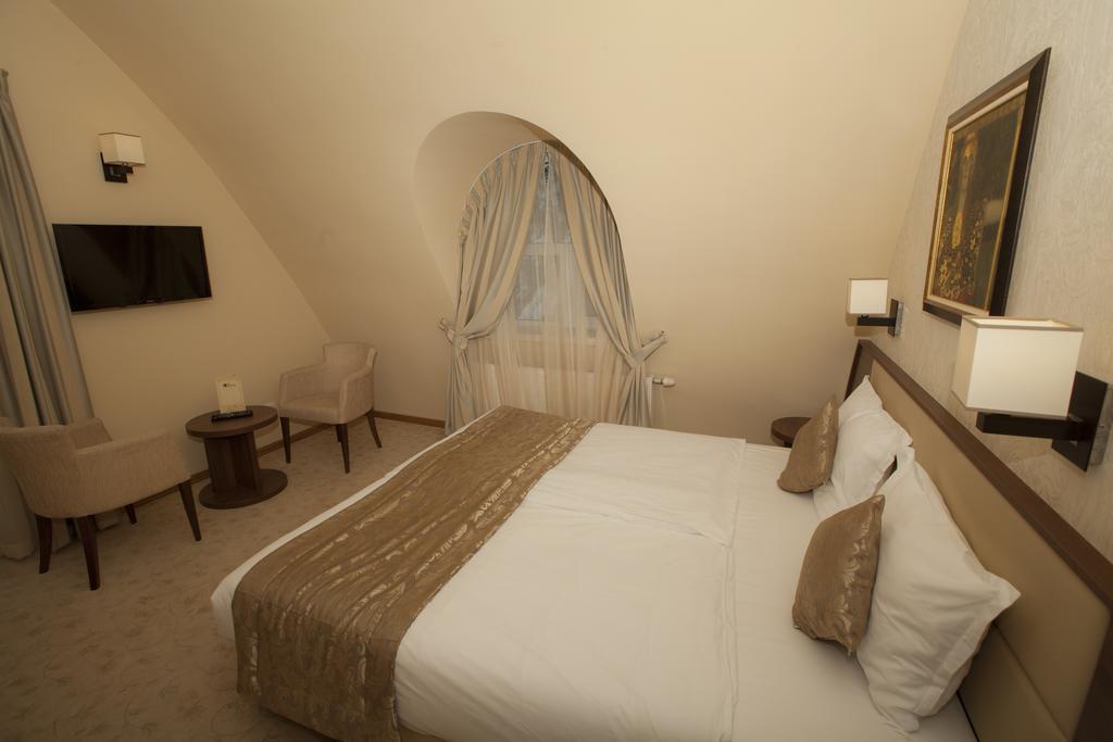 Family Hotel Saint George София Номер фото