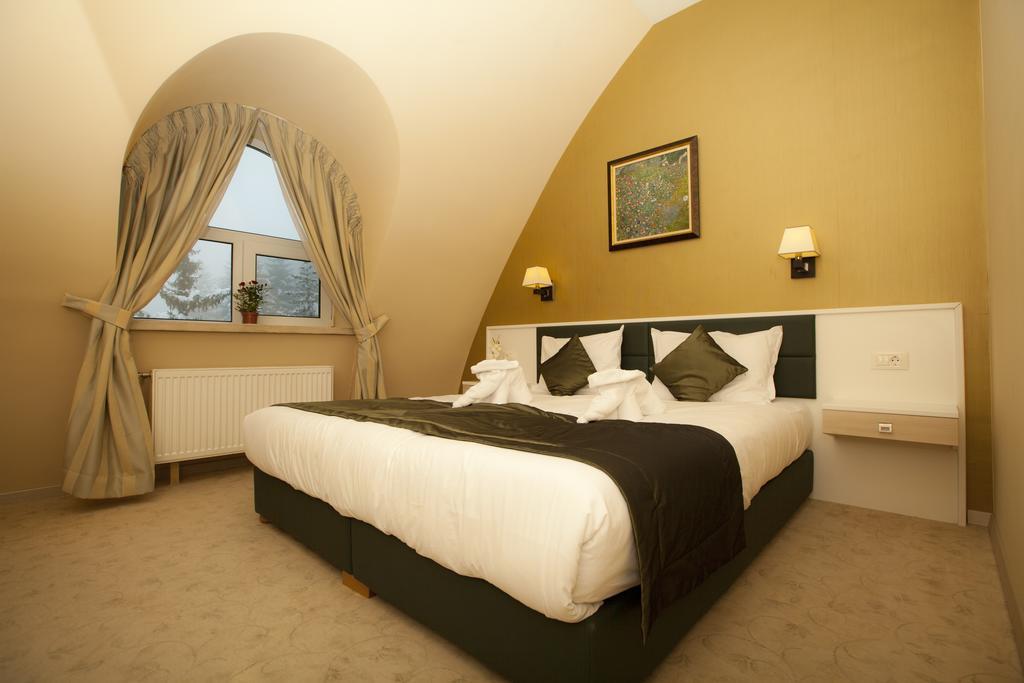 Family Hotel Saint George София Номер фото