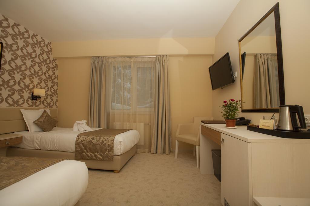 Family Hotel Saint George София Номер фото