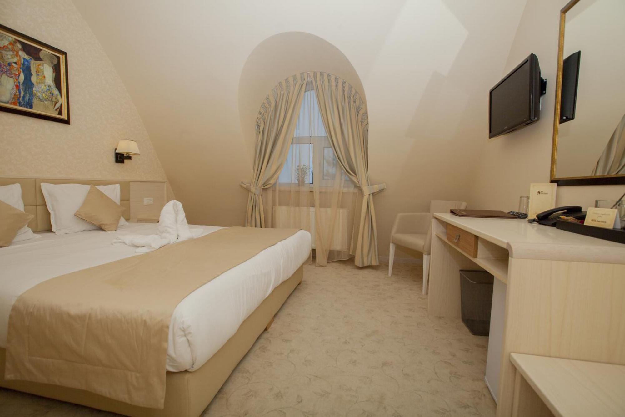 Family Hotel Saint George София Номер фото